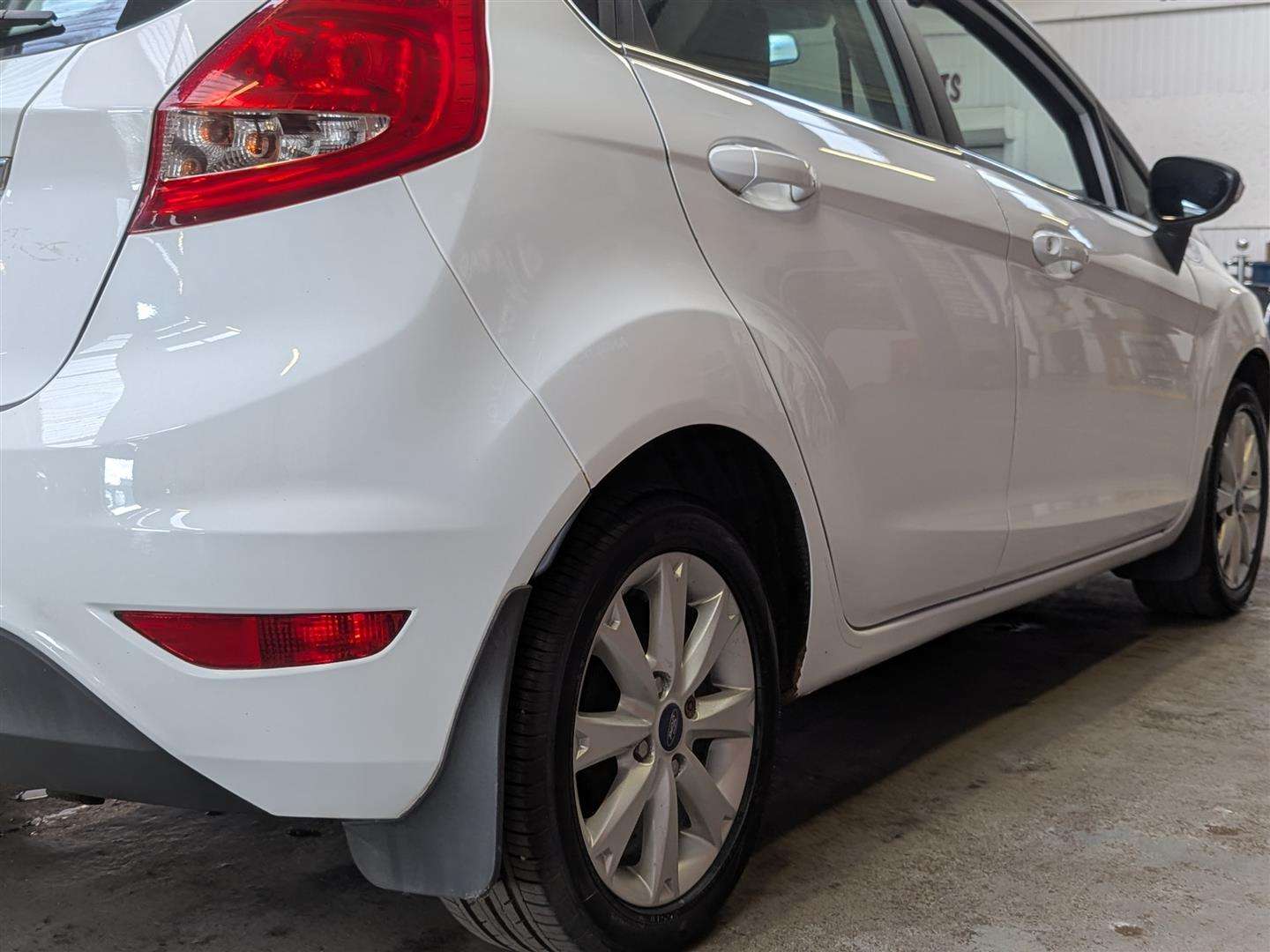 <p>2011 FORD FIESTA ZETEC TDCI</p>