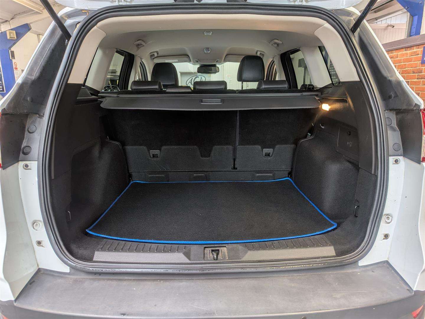 <p>2016 FORD KUGA TITANIUM TDCI 4X4 AUTO</p>