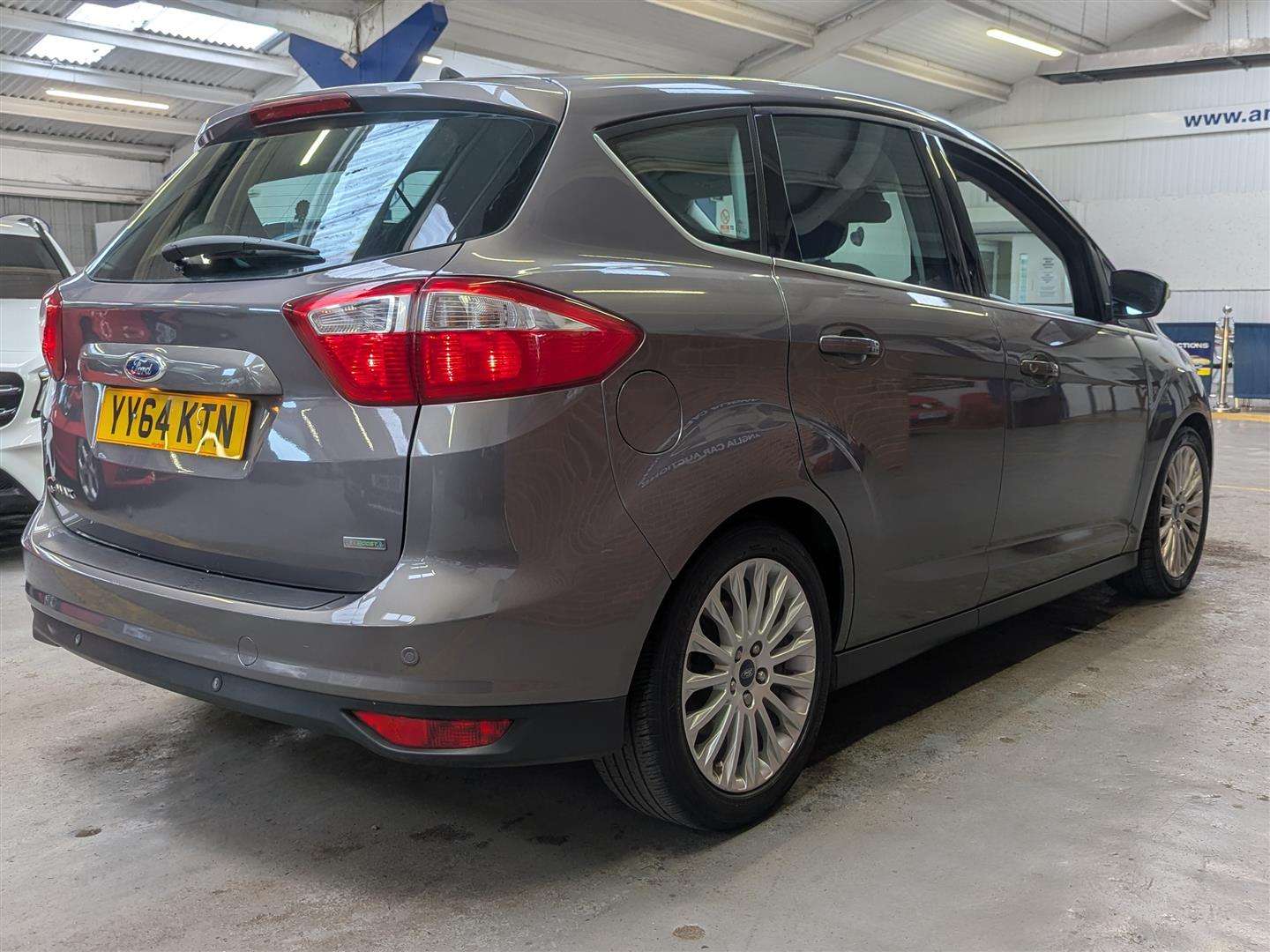 <p>2014 FORD C-MAX TITANIUM TURBO</p>