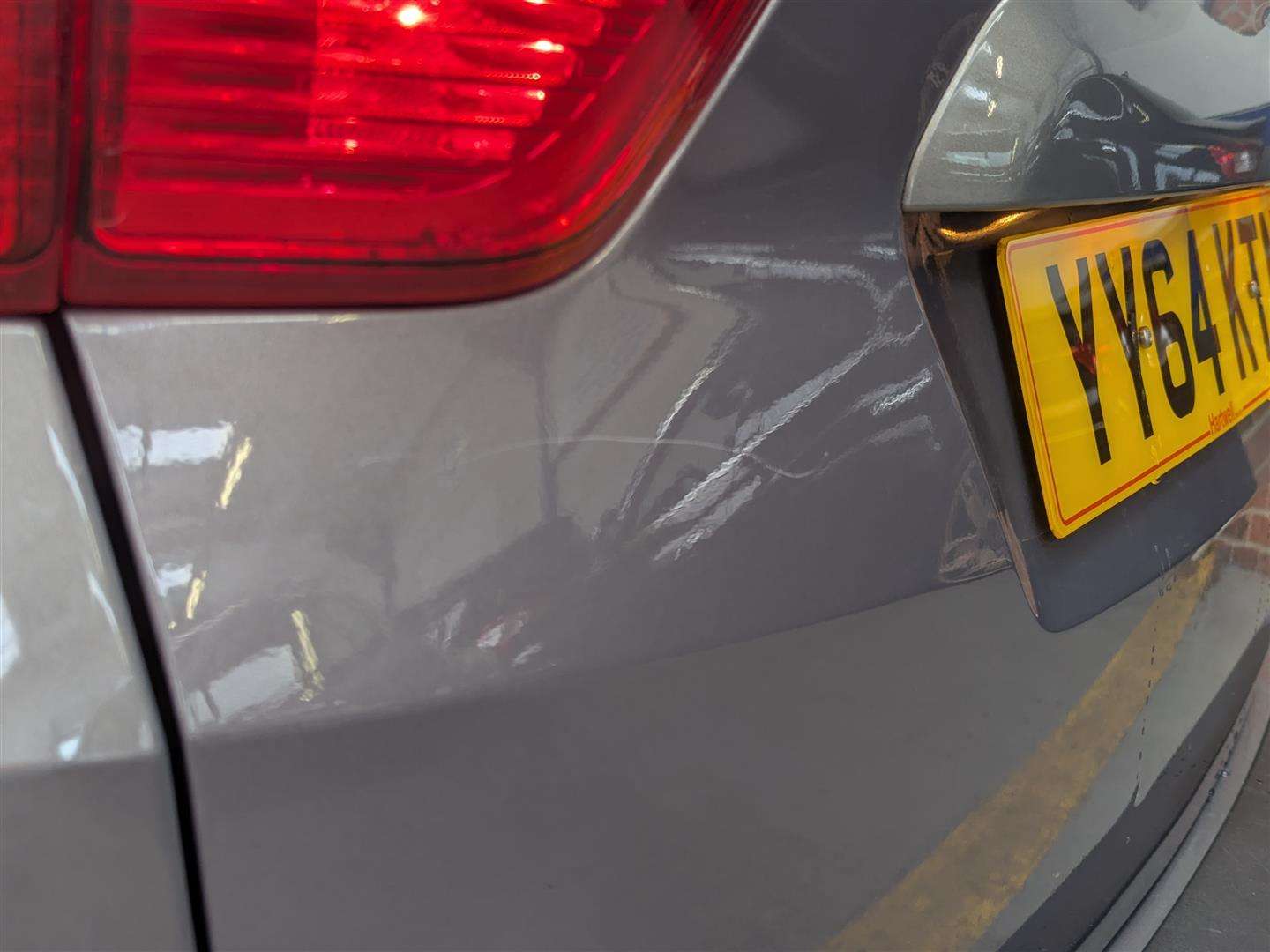 <p>2014 FORD C-MAX TITANIUM TURBO</p>