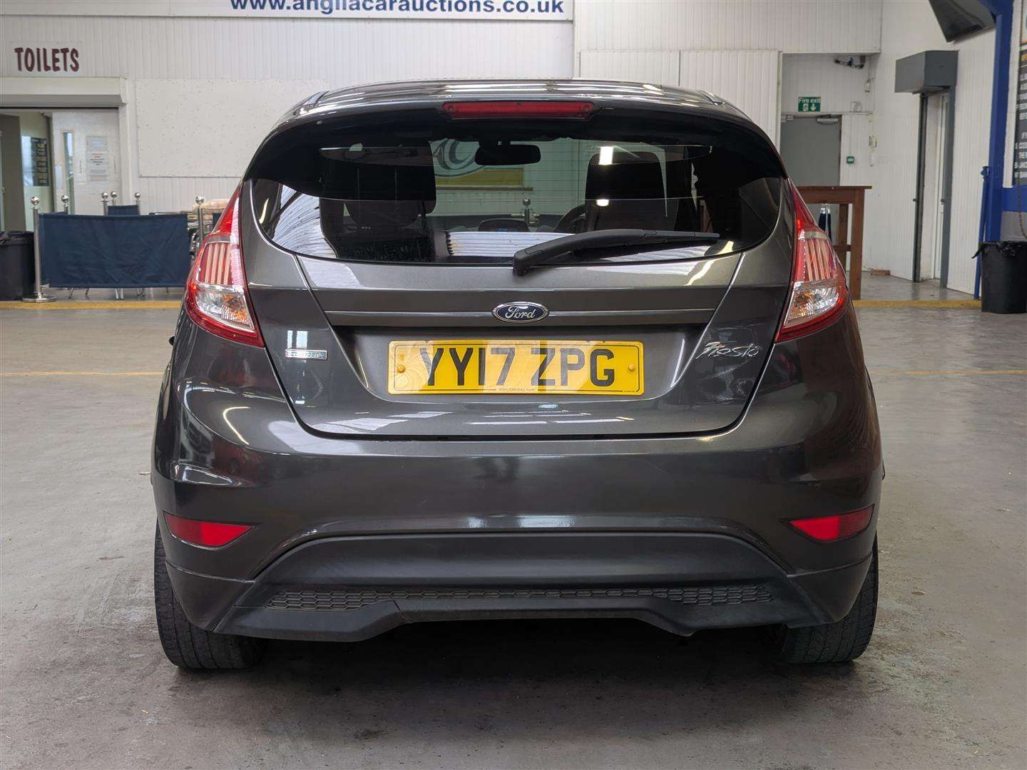<p>2017 FORD FIESTA ST-LINE</p>