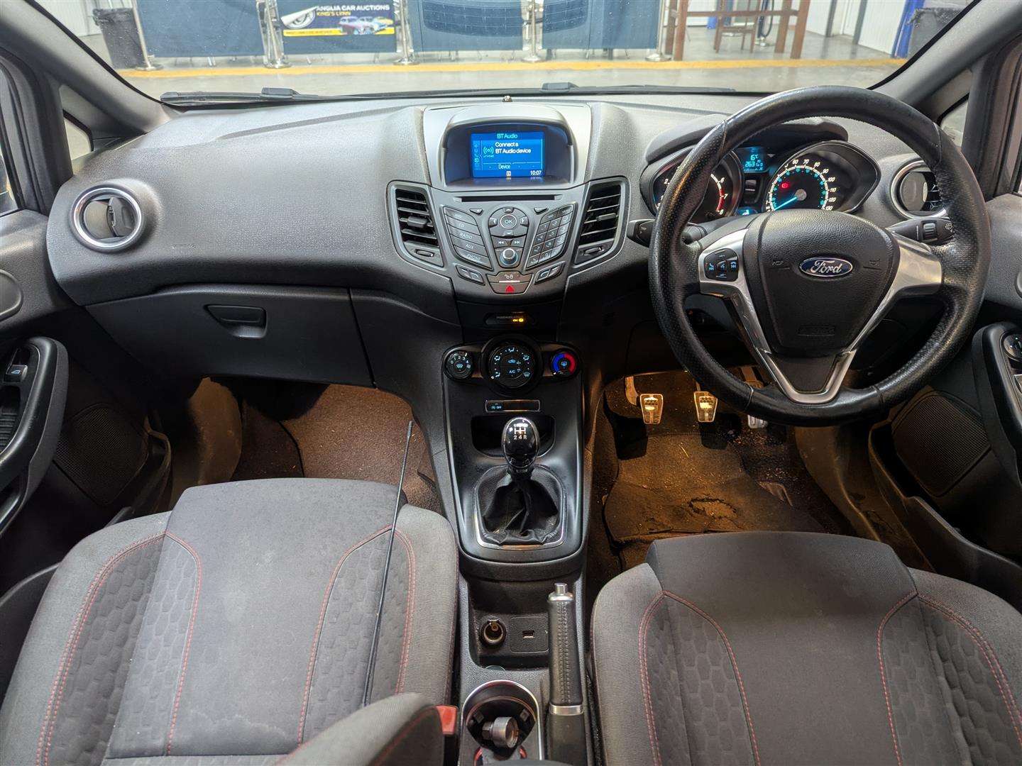 <p>2017 FORD FIESTA ST-LINE</p>