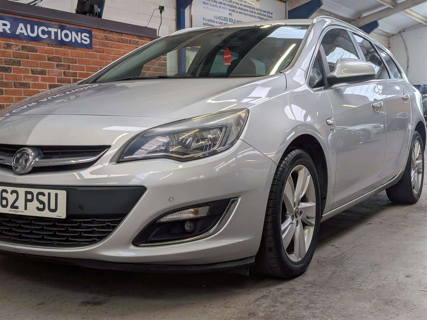 <p>2013 VAUXHALL ASTRA SRI</p>