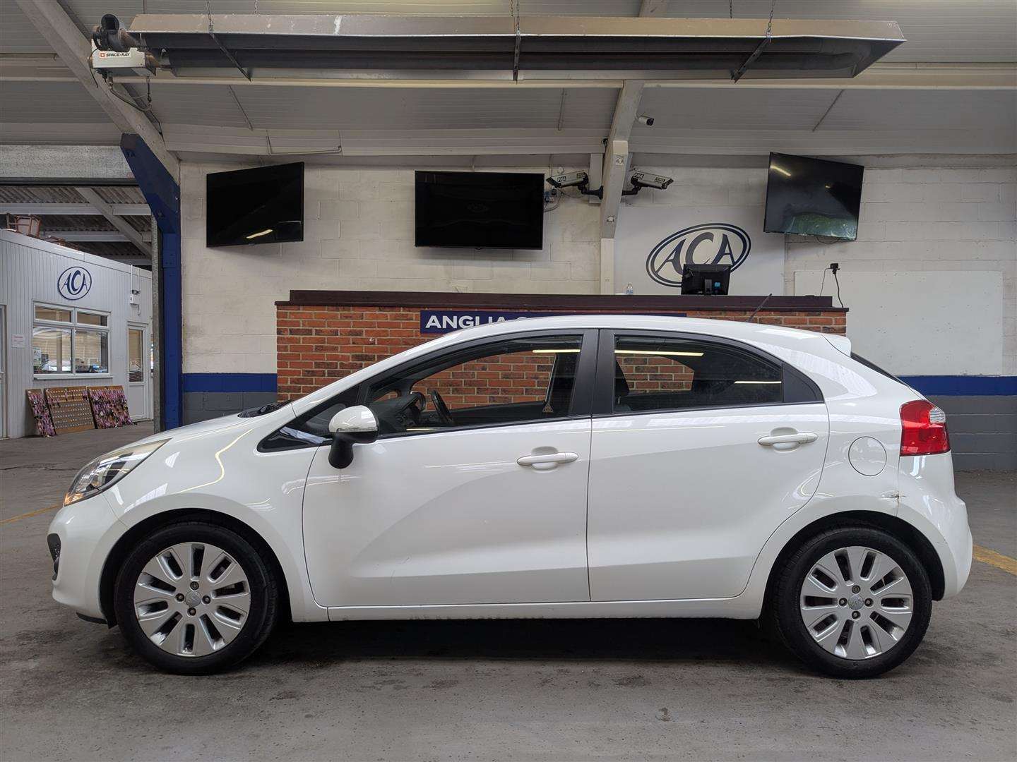 <p>2012 KIA RIO 2</p>