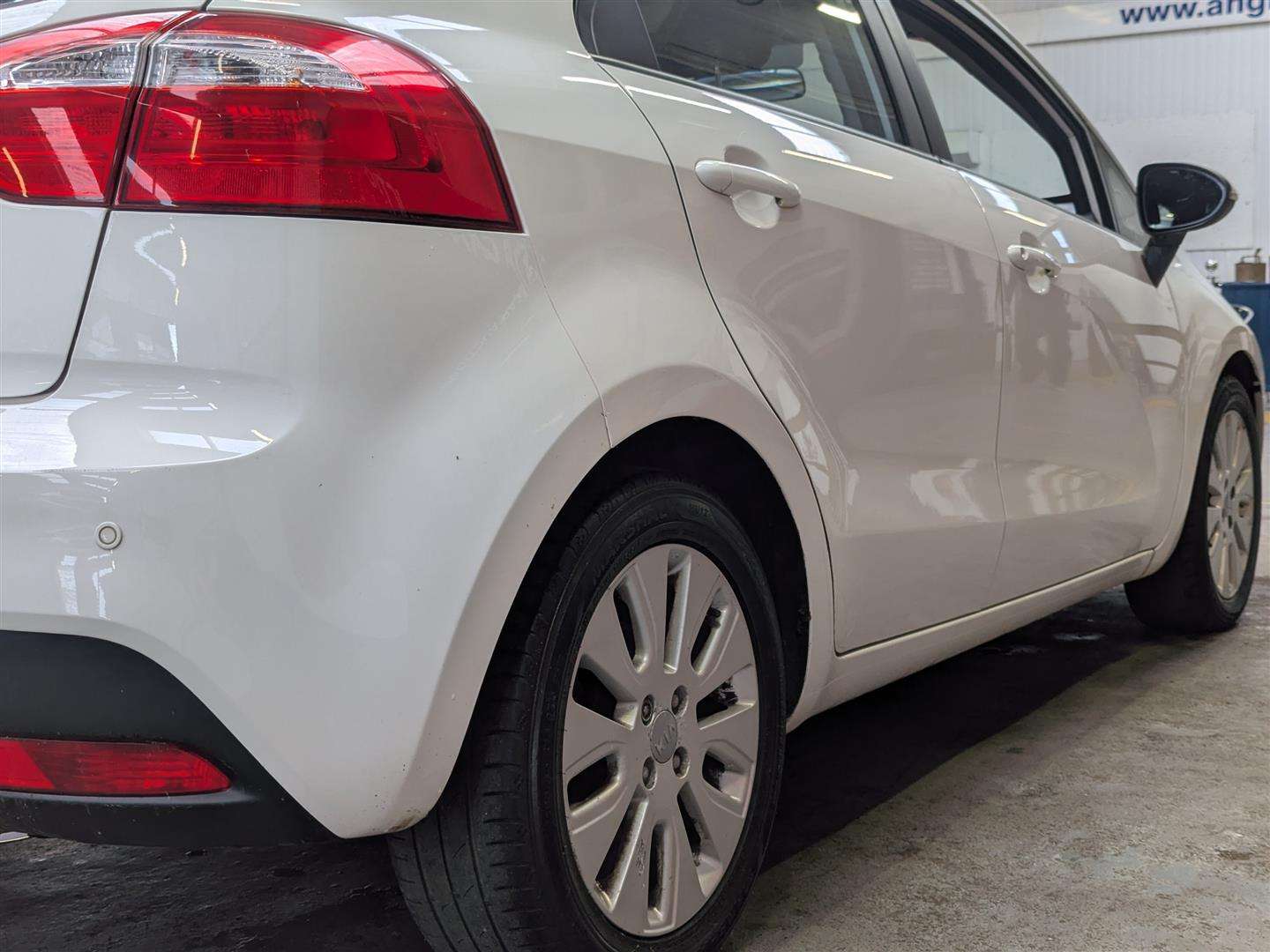 <p>2012 KIA RIO 2</p>