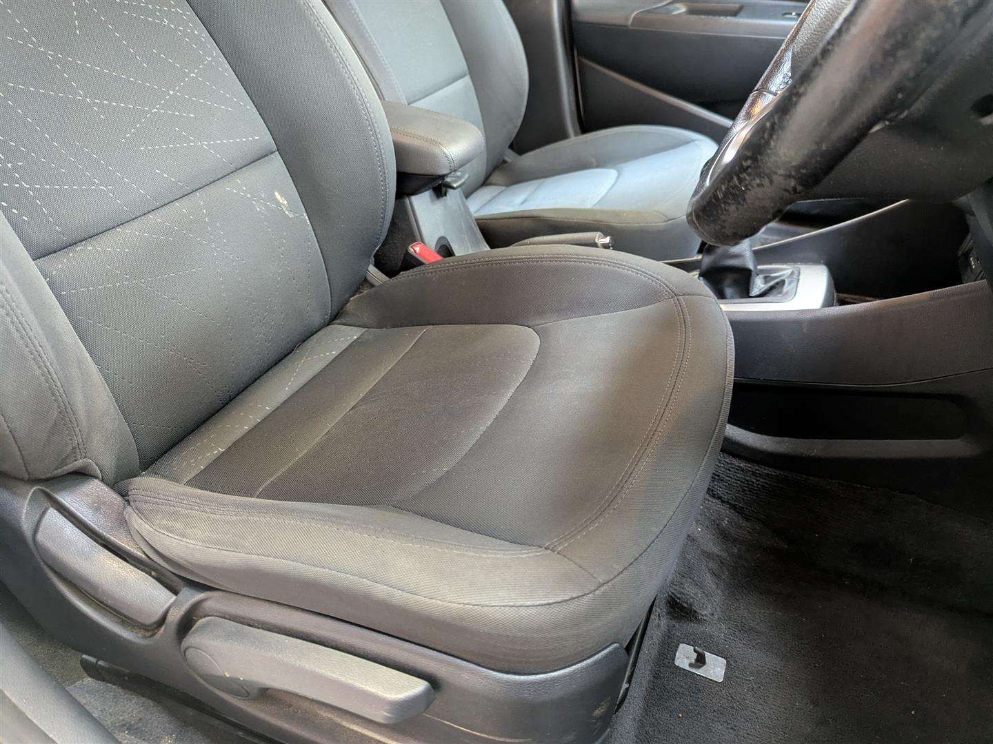 <p>2012 KIA RIO 2</p>