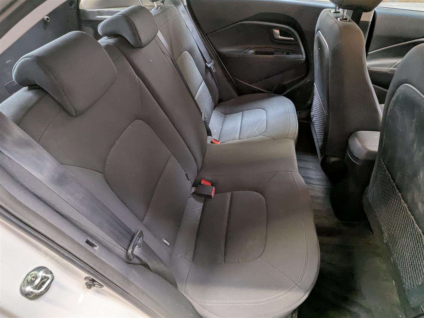 <p>2012 KIA RIO 2</p>