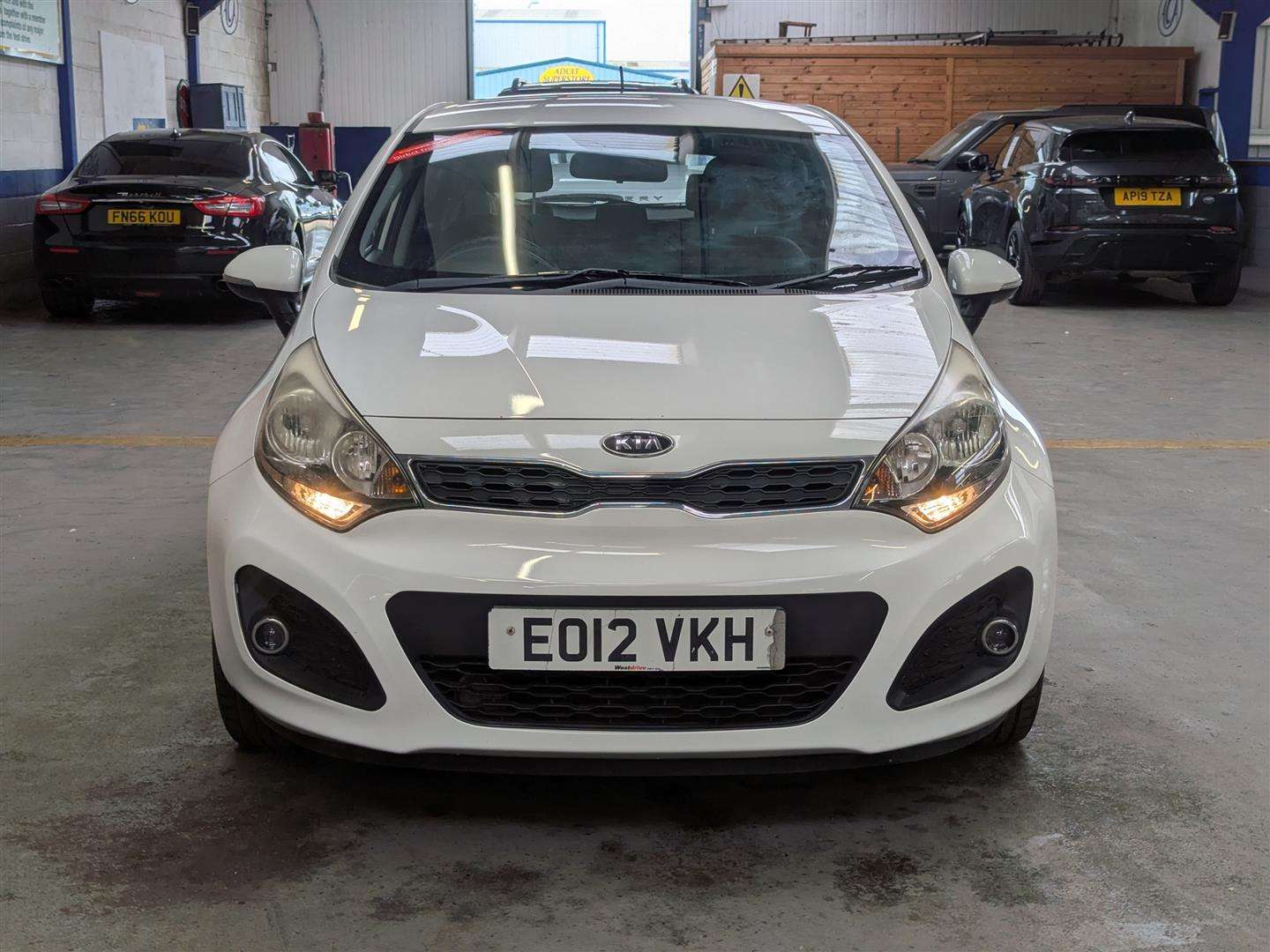 <p>2012 KIA RIO 2</p>