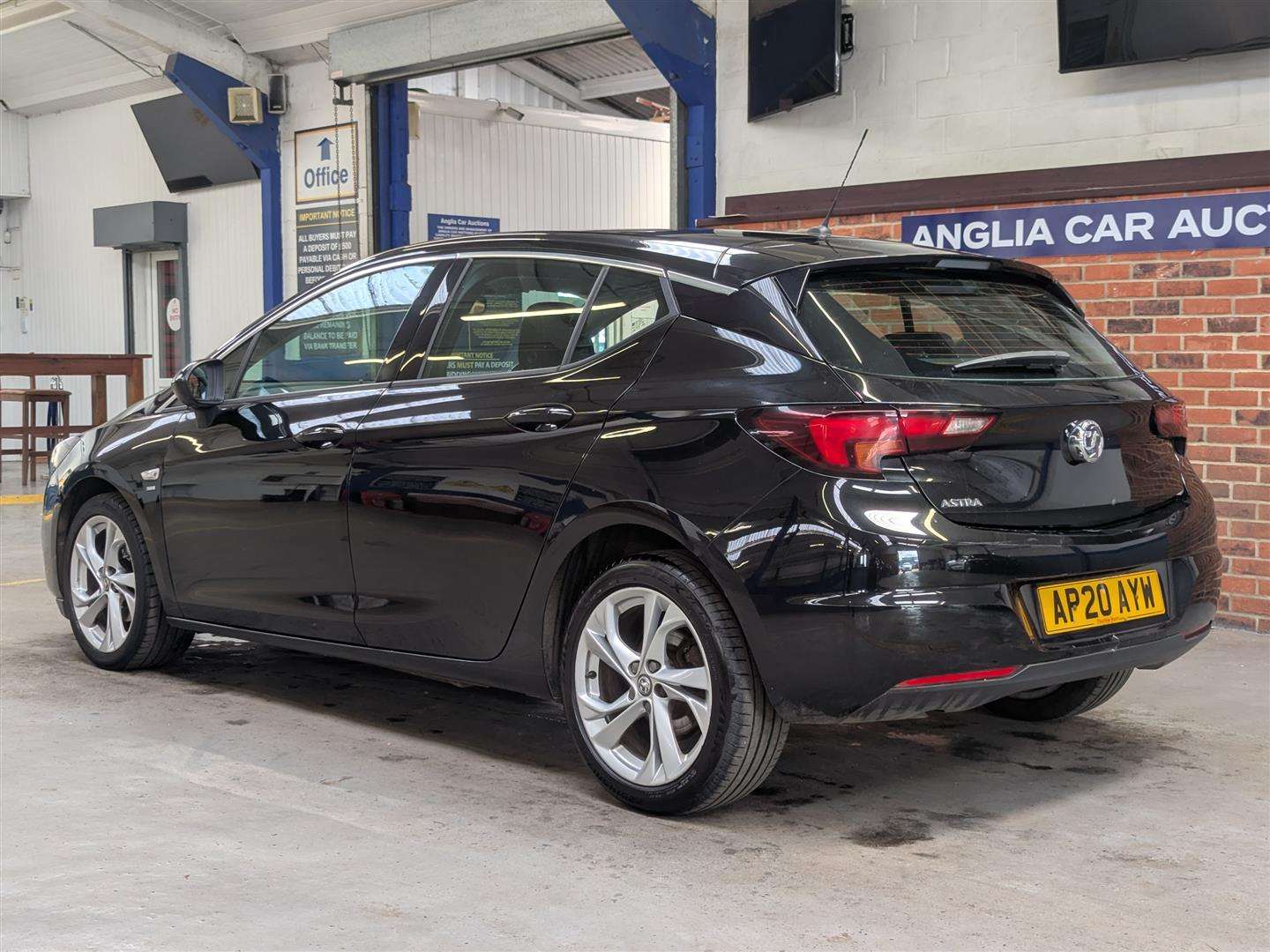 <p>2020 VAUXHALL ASTRA SRI TURBO</p>
