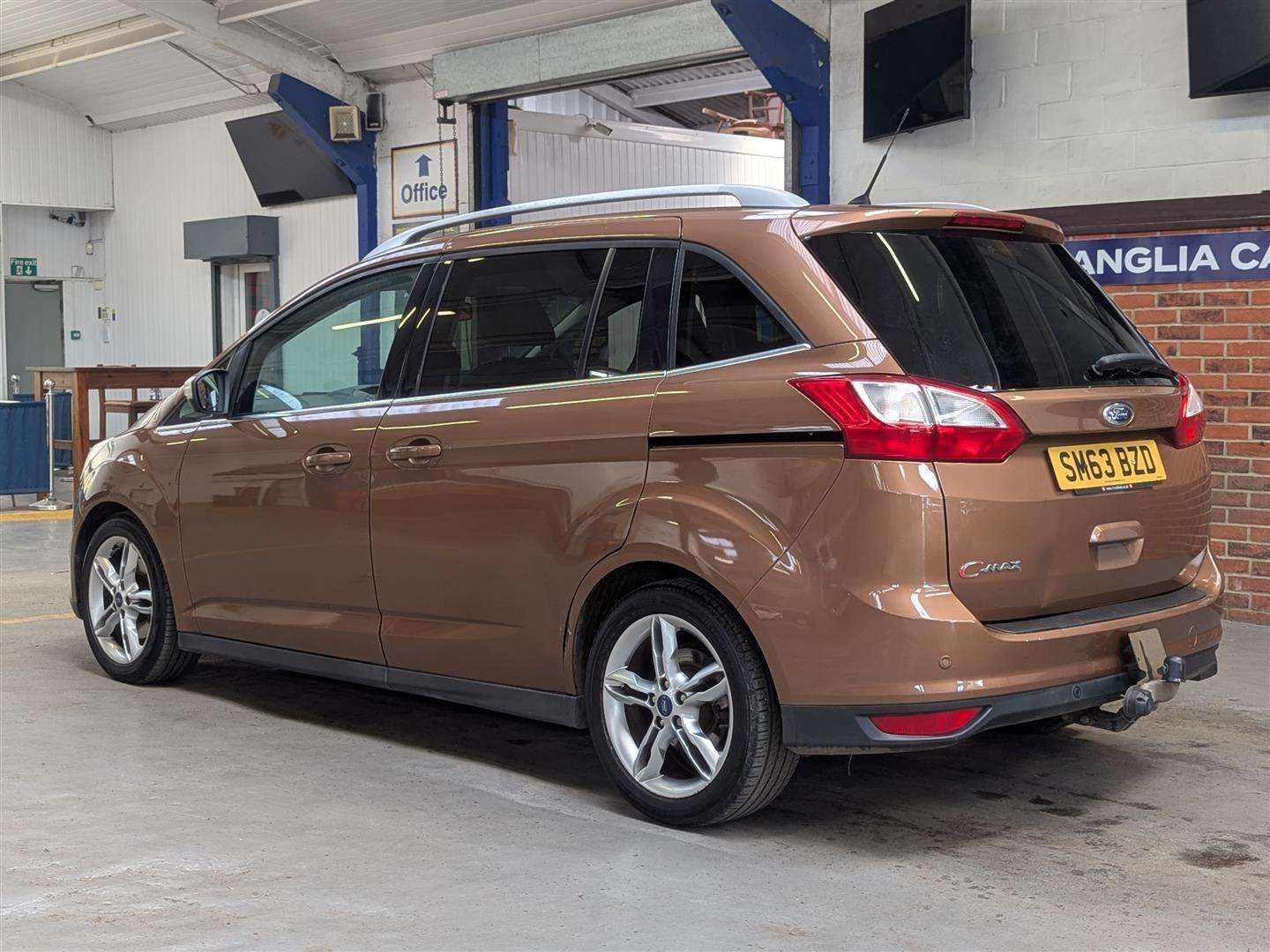 <p>2013 FORD GRAND C-MAX TITANIUM X TD</p>
