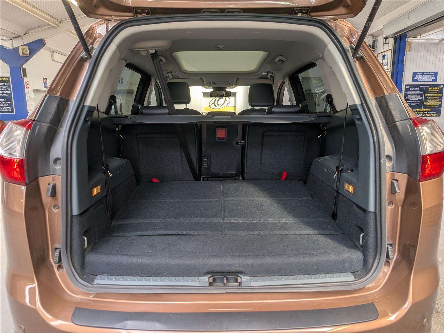 <p>2013 FORD GRAND C-MAX TITANIUM X TD</p>