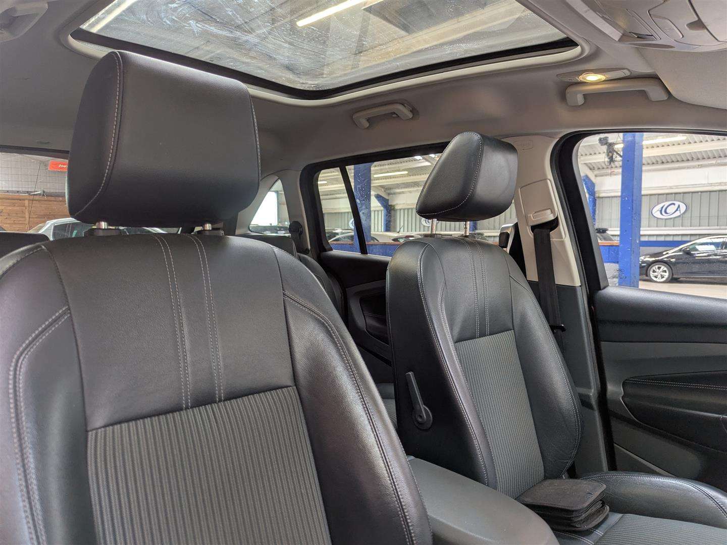 <p>2013 FORD GRAND C-MAX TITANIUM X TD</p>