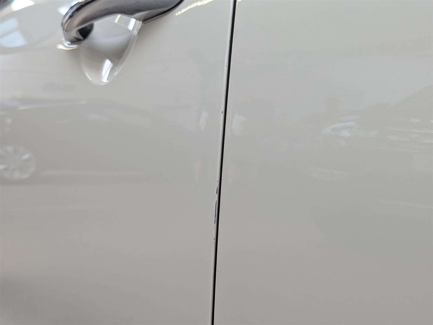 <p>2015 MINI COOPER</p>
