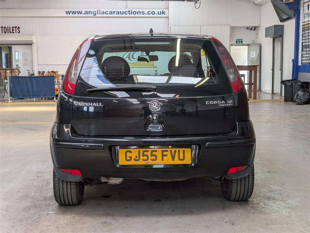 <p>2005 VAUXHALL CORSA BREEZE</p>