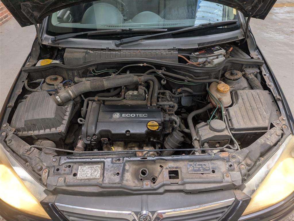 <p>2005 VAUXHALL CORSA BREEZE</p>