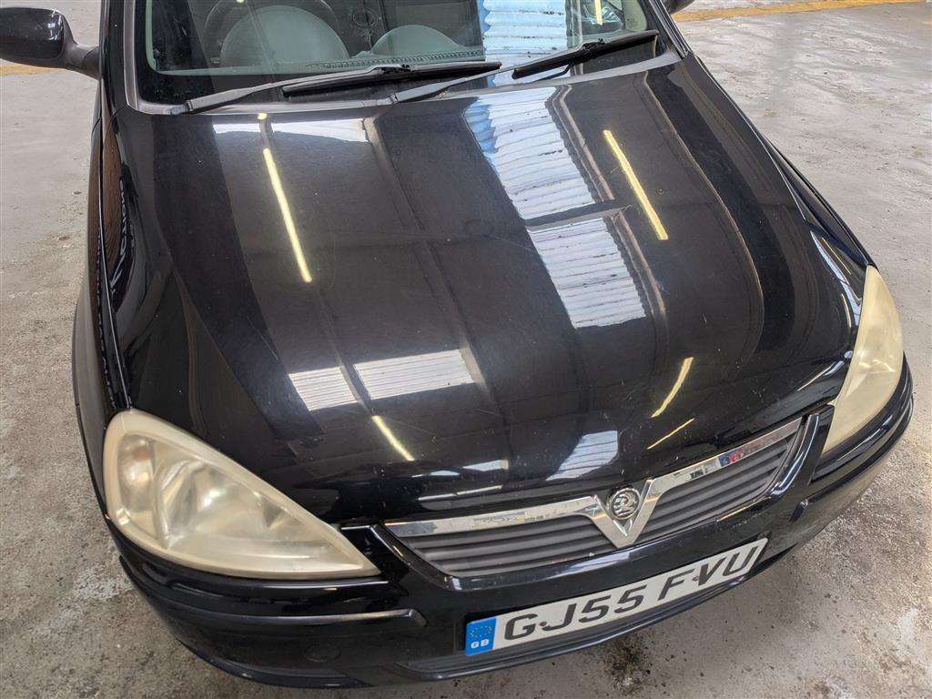<p>2005 VAUXHALL CORSA BREEZE</p>
