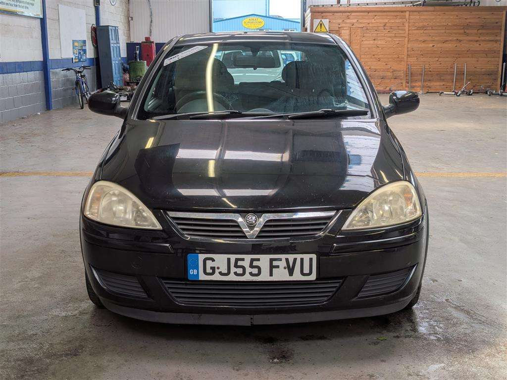 <p>2005 VAUXHALL CORSA BREEZE</p>