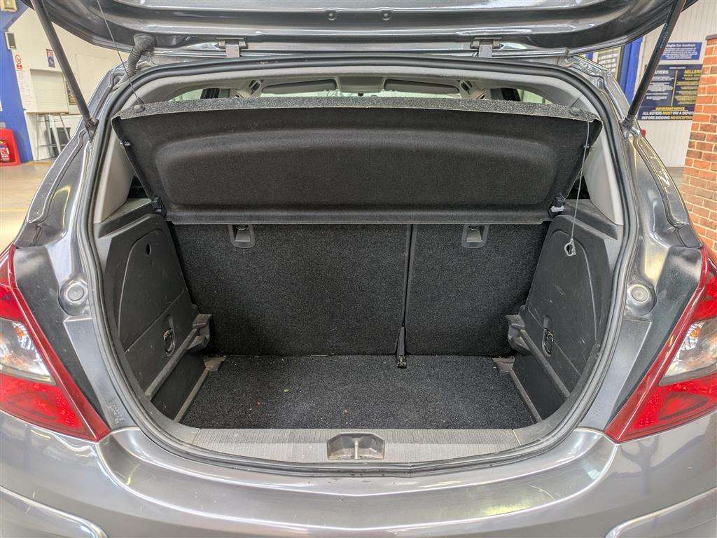<p>2013 VAUXHALL CORSA SXI AC</p>