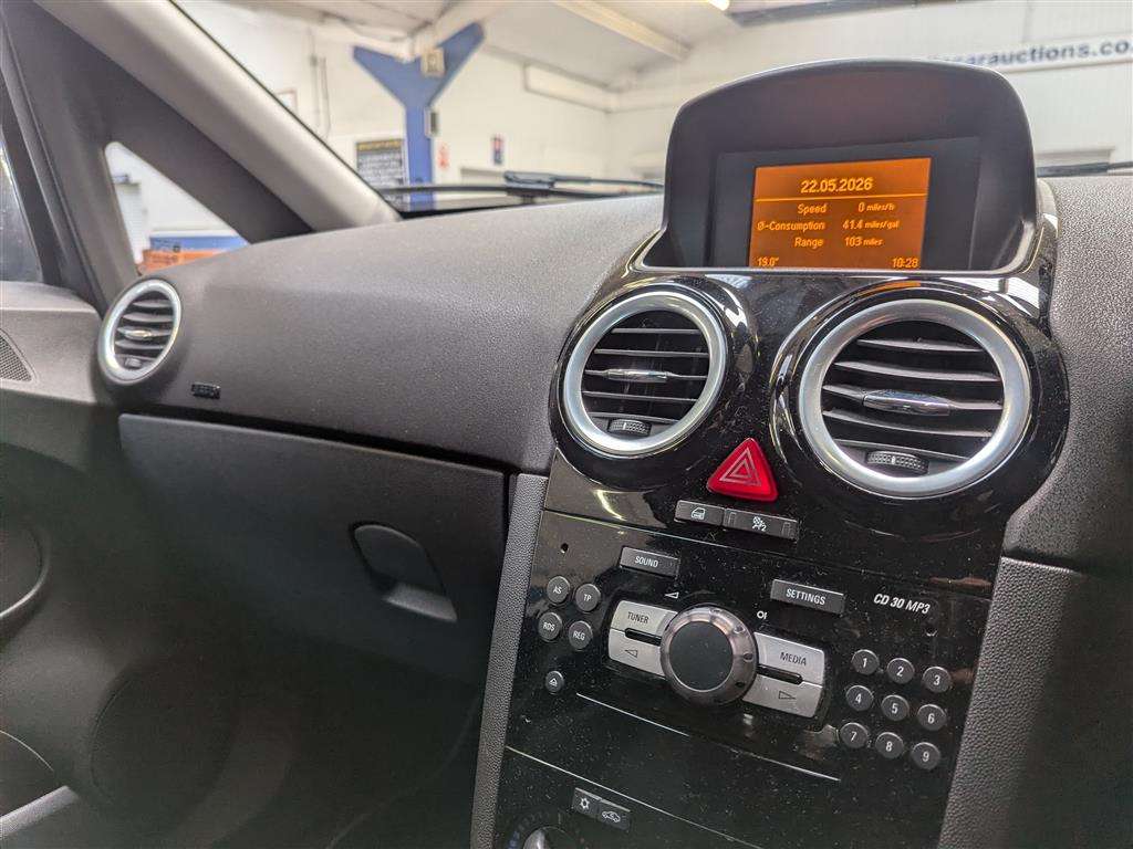 <p>2013 VAUXHALL CORSA SXI AC</p>