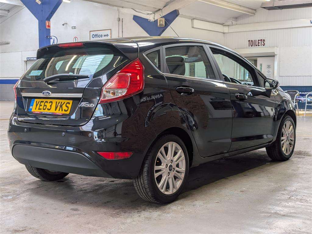 <p>2013 FORD FIESTA ZETEC</p>