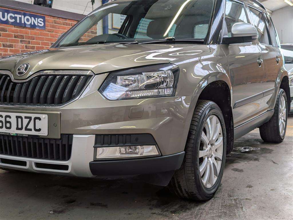 <p>2017 SKODA YETI OUTDOOR SE TSI</p>