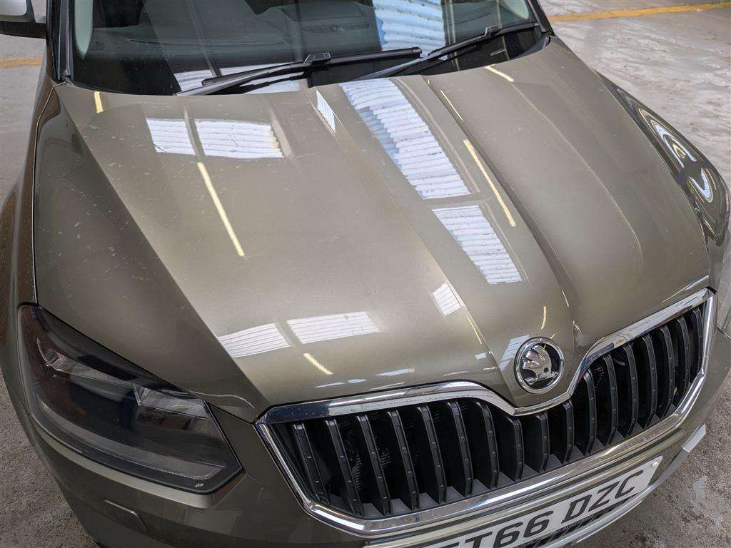 <p>2017 SKODA YETI OUTDOOR SE TSI</p>