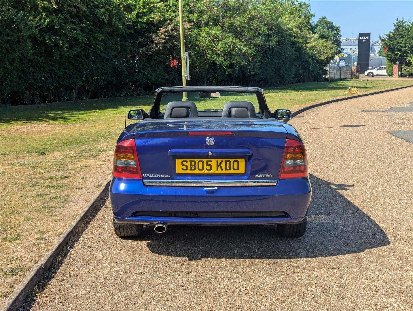 <p>2005 VAUXHALL ASTRA BERTONE EXCLUSIVE</p>