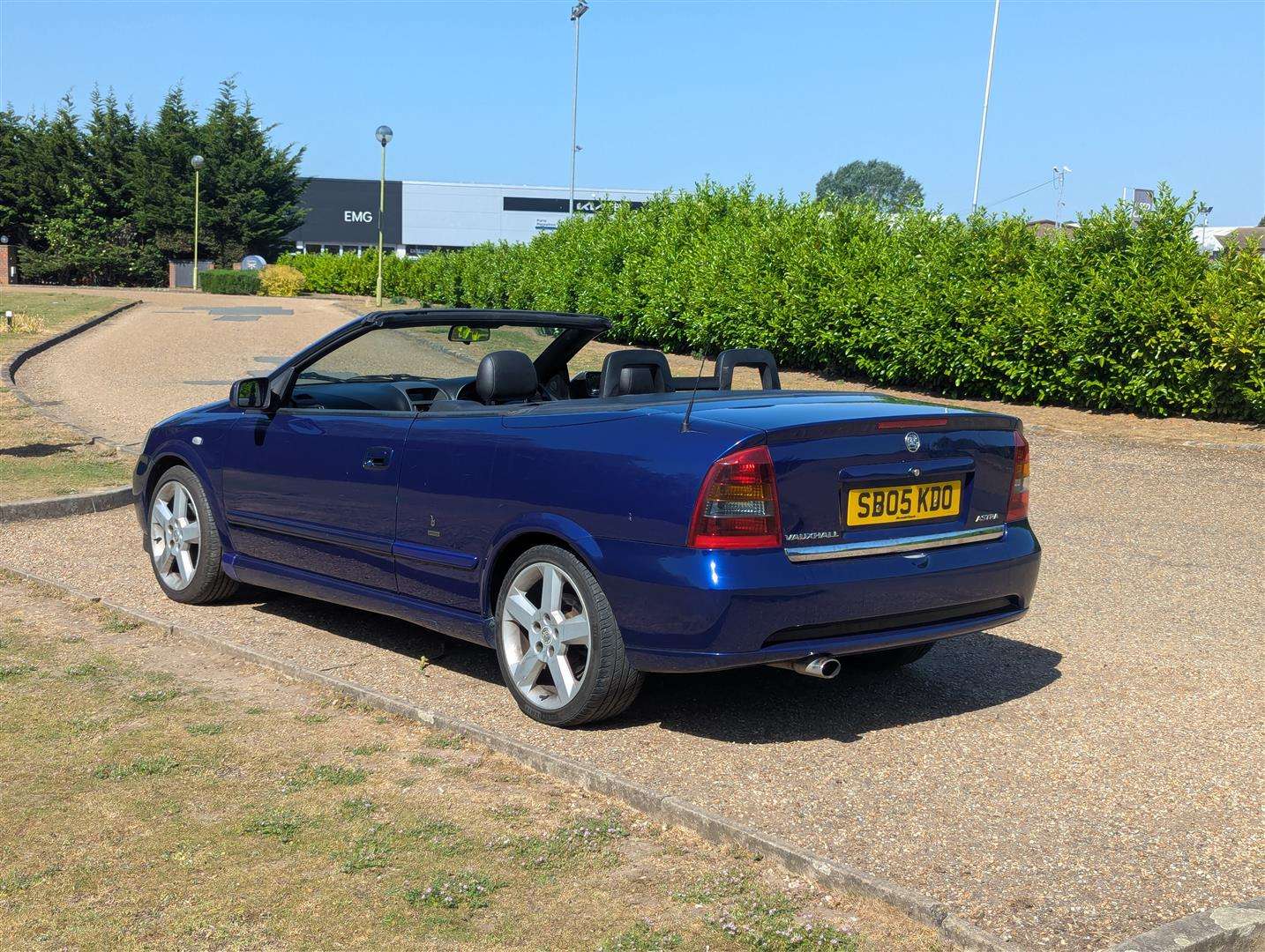 <p>2005 VAUXHALL ASTRA BERTONE EXCLUSIVE</p>