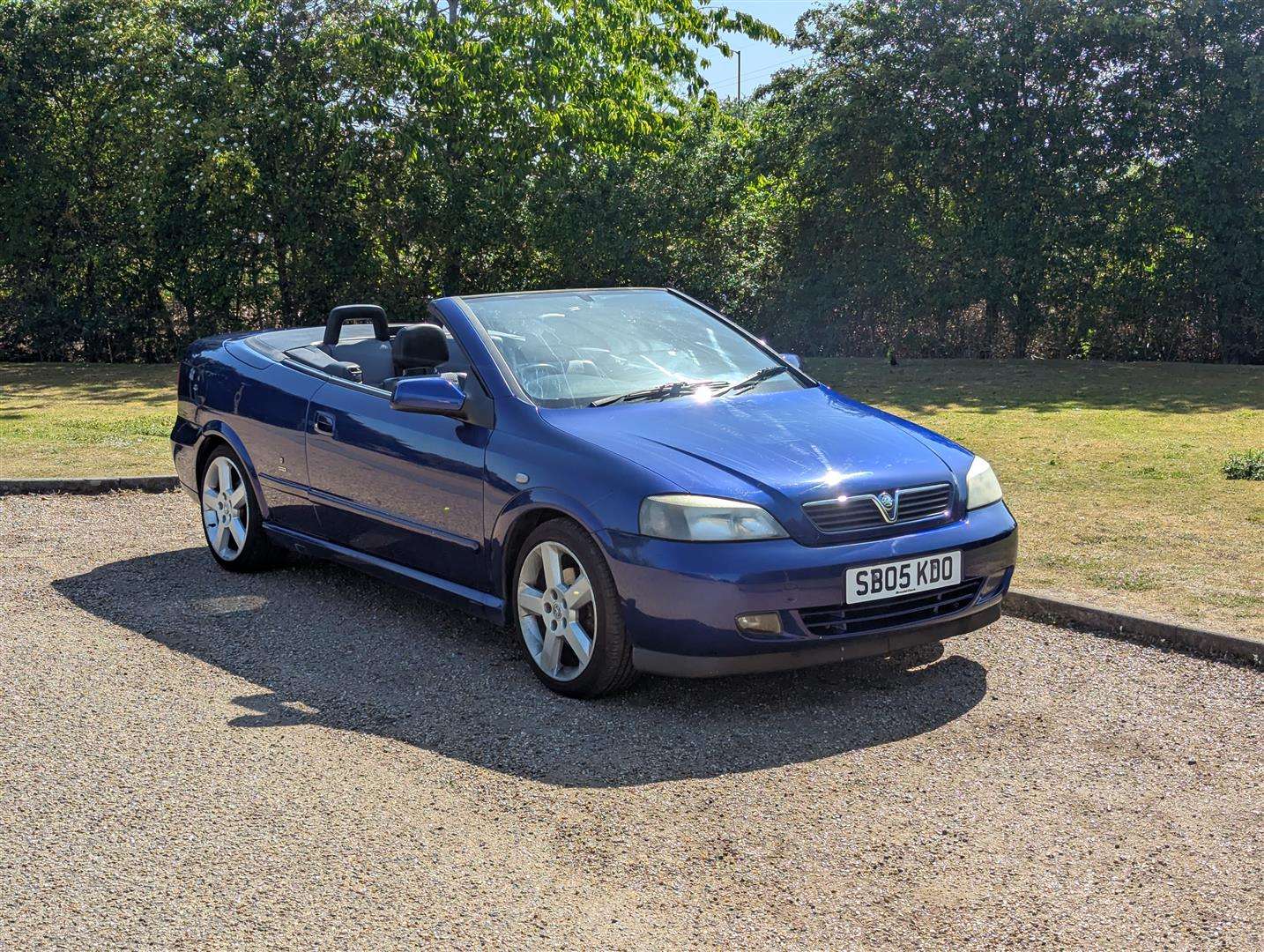 <p>2005 VAUXHALL ASTRA BERTONE EXCLUSIVE</p>