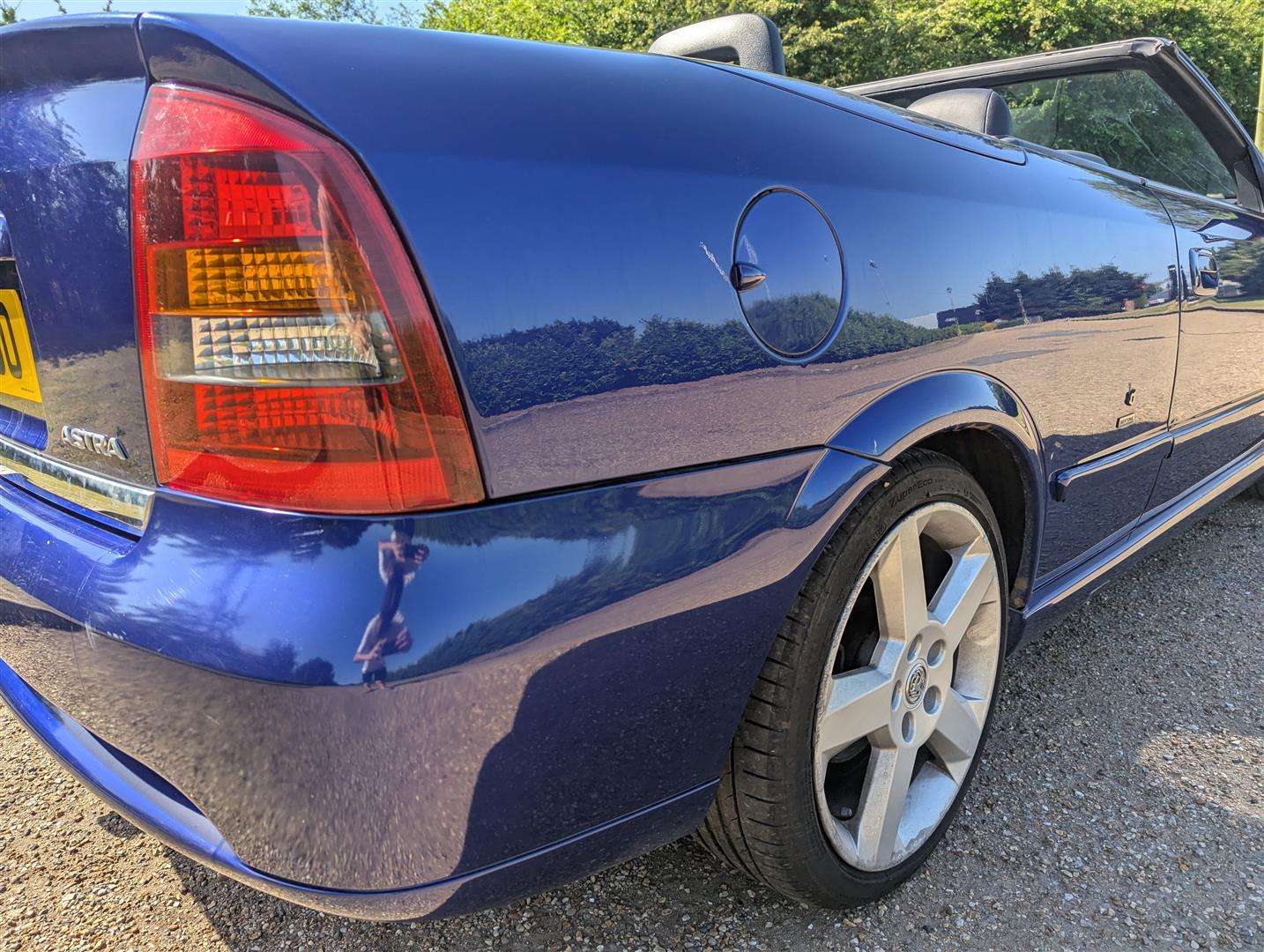 <p>2005 VAUXHALL ASTRA BERTONE EXCLUSIVE</p>