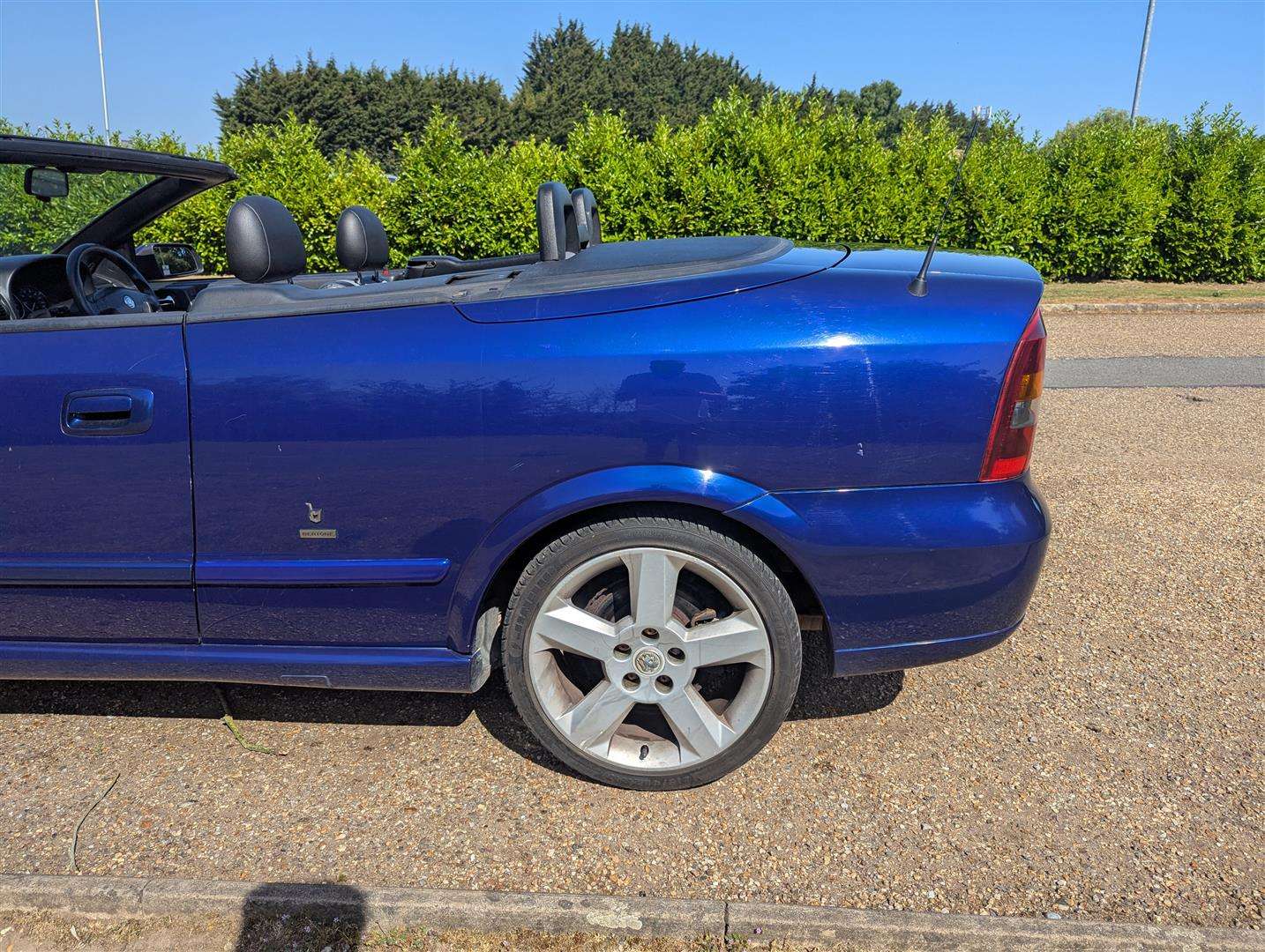 <p>2005 VAUXHALL ASTRA BERTONE EXCLUSIVE</p>