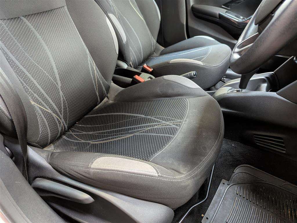 <p>2012 PEUGEOT 208 ACTIVE E-HDI S-A</p>