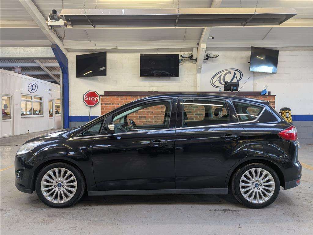<p>2013 FORD C-MAX TITANIUM TDCI</p>