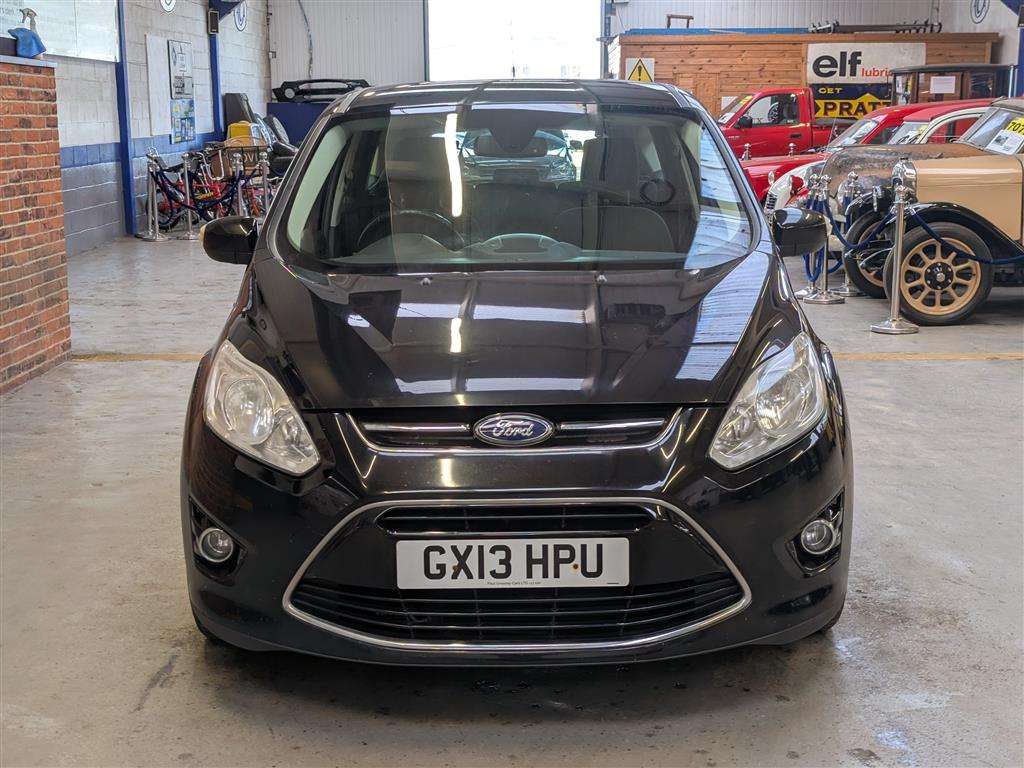 <p>2013 FORD C-MAX TITANIUM TDCI</p>