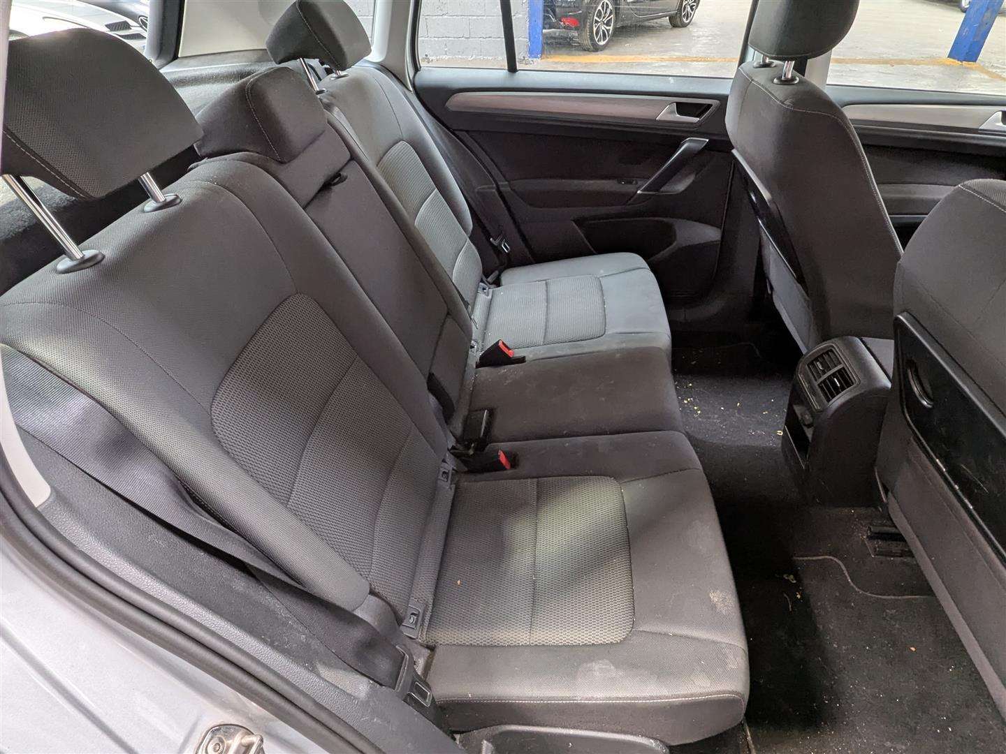 <p>2015 VOLKSWAGEN GOLF SV SE TDI</p>