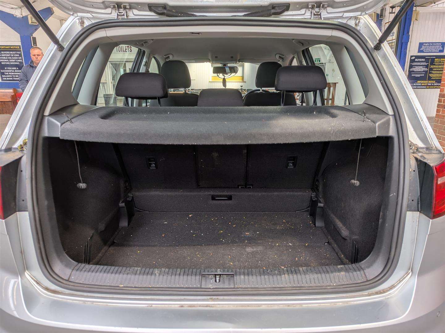 <p>2015 VOLKSWAGEN GOLF SV SE TDI</p>