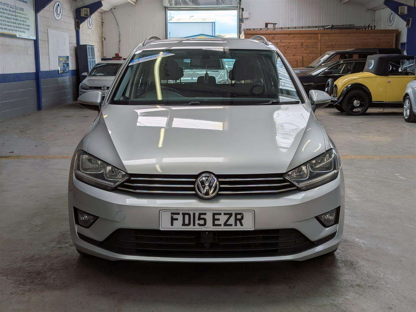 <p>2015 VOLKSWAGEN GOLF SV SE TDI</p>