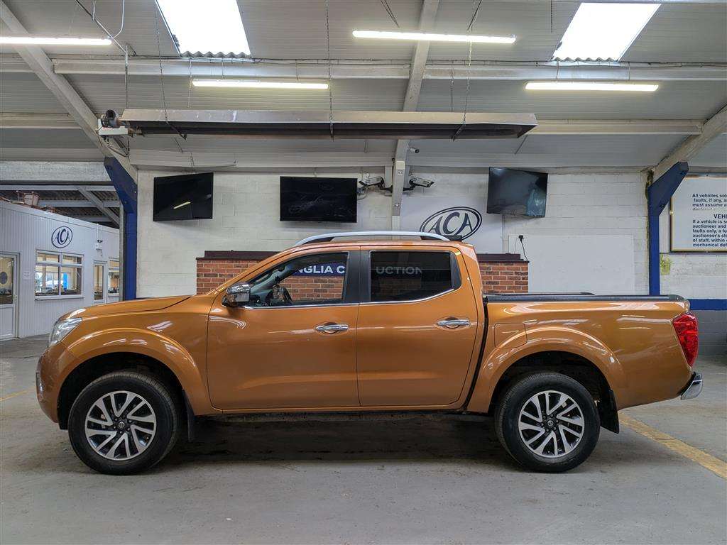 <p>2016 NISSAN NP300 NAVARA TEKNA DCI</p>