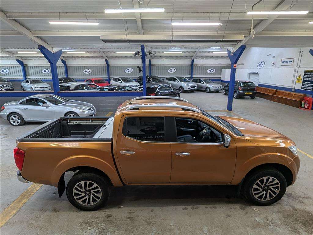 <p>2016 NISSAN NP300 NAVARA TEKNA DCI</p>