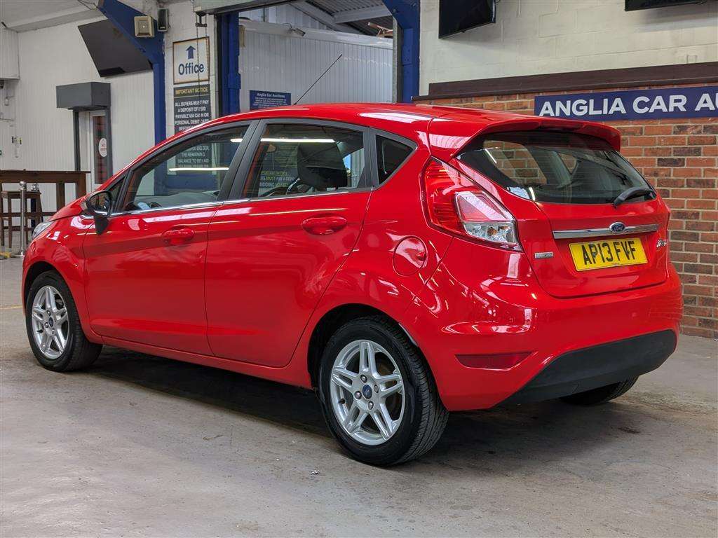 <p>2013 FORD FIESTA ZETEC</p>