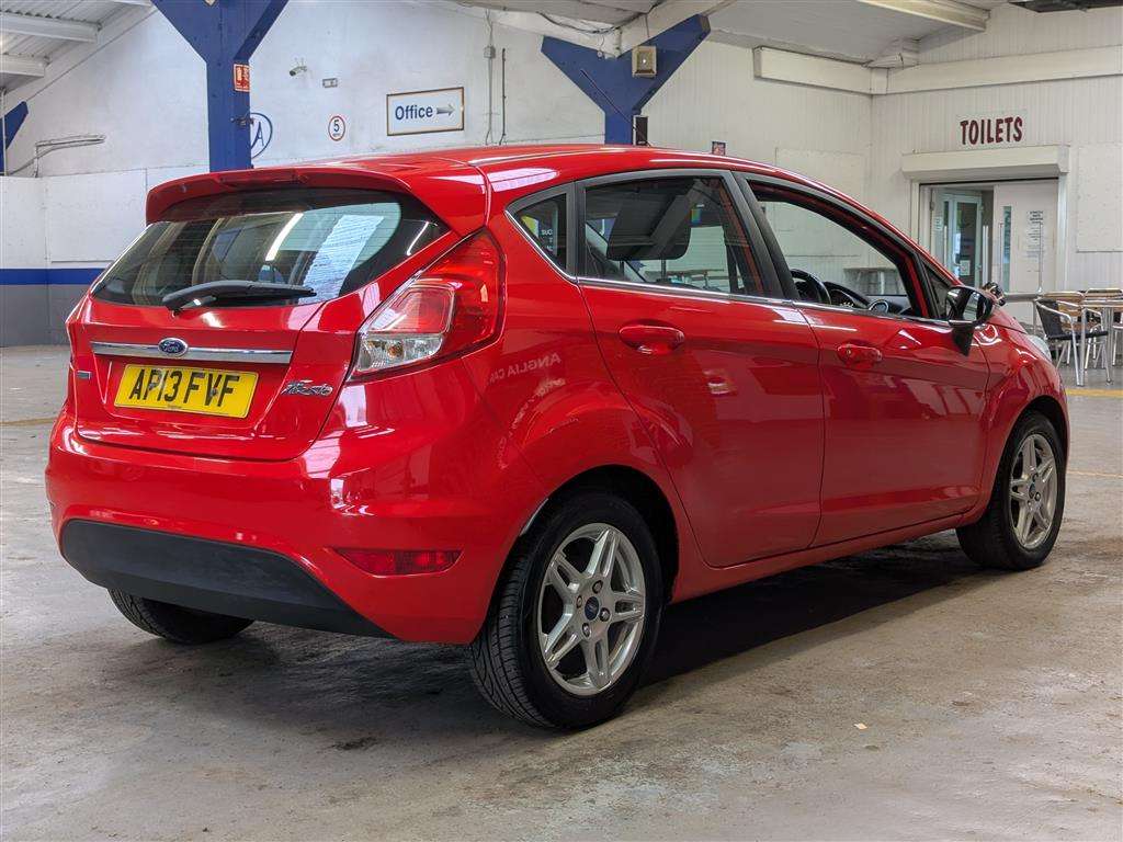 <p>2013 FORD FIESTA ZETEC</p>