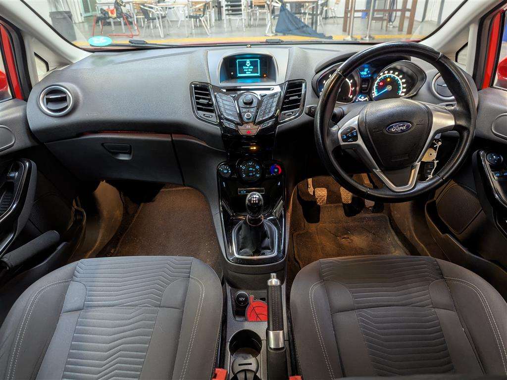 <p>2013 FORD FIESTA ZETEC</p>