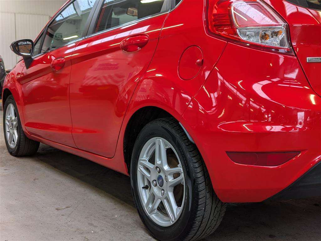 <p>2013 FORD FIESTA ZETEC</p>
