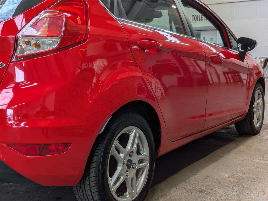 <p>2013 FORD FIESTA ZETEC</p>