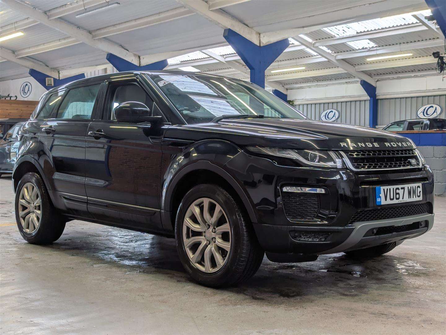 <p>2017 LAND ROVER RANGE ROVER EVOQUE SE TEC</p>