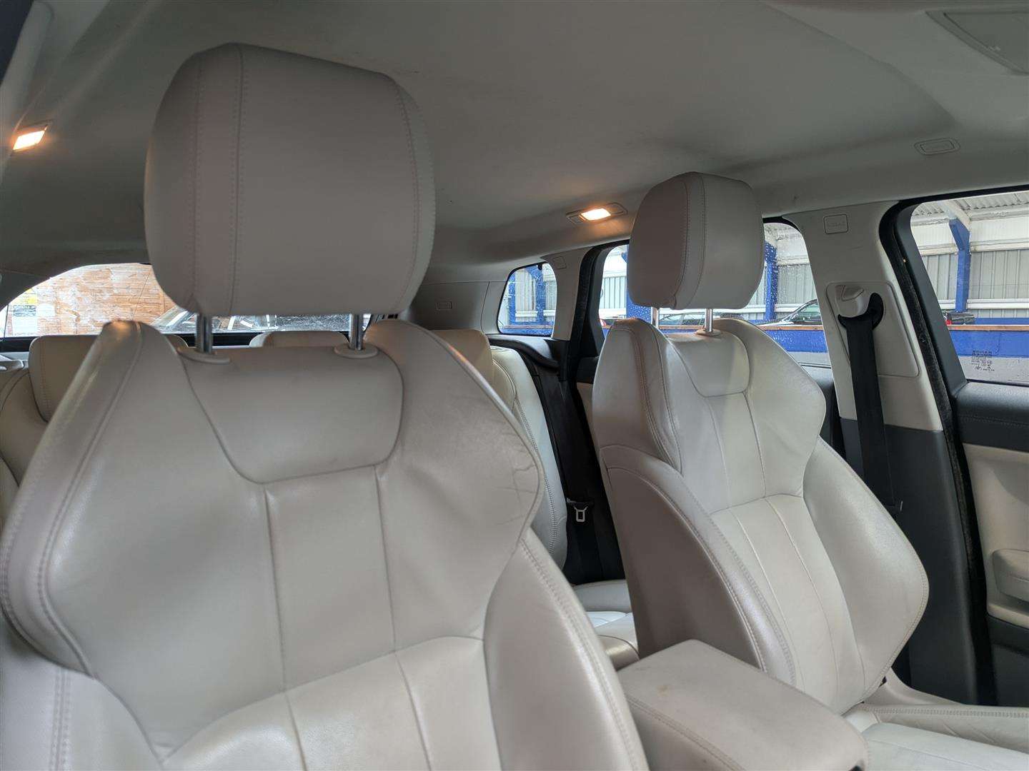 <p>2017 LAND ROVER RANGE ROVER EVOQUE SE TEC</p>