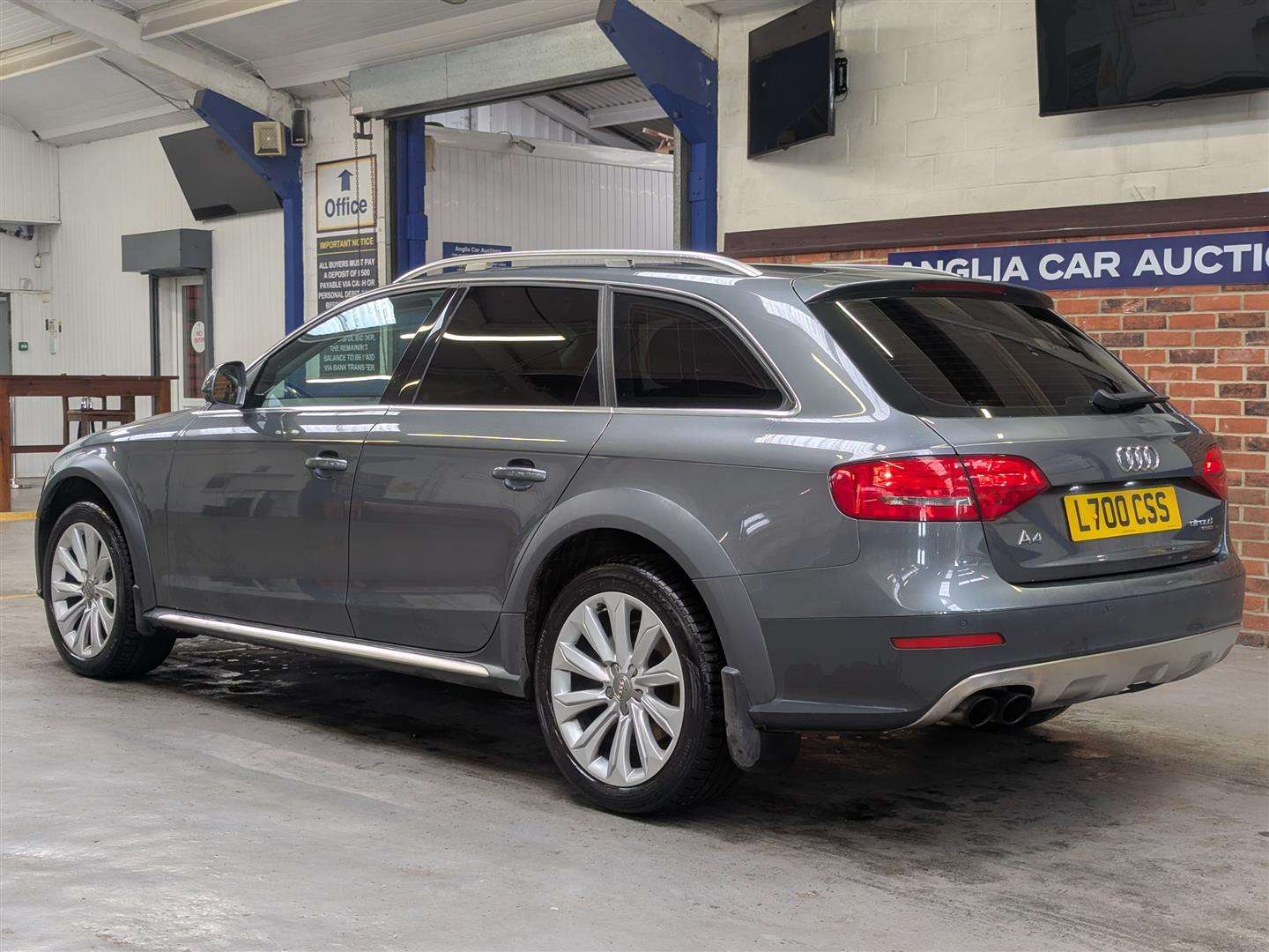 <p>2014 AUDI A4 ALLROAD TDI QUATTRO AUTO</p>