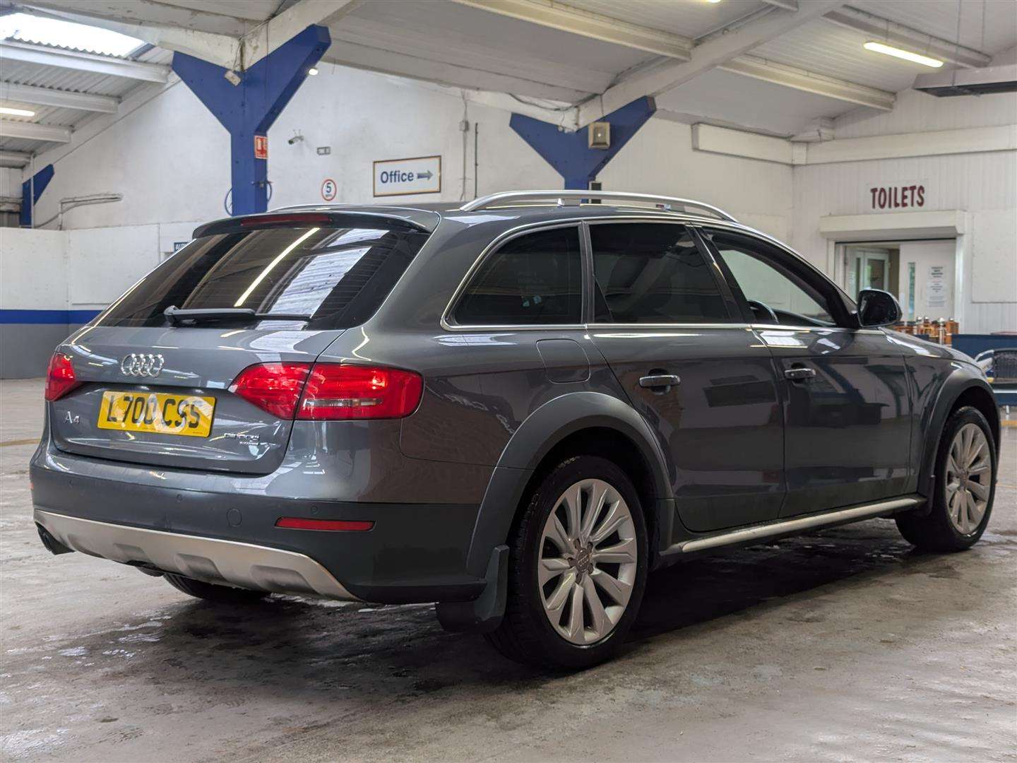<p>2014 AUDI A4 ALLROAD TDI QUATTRO AUTO</p>