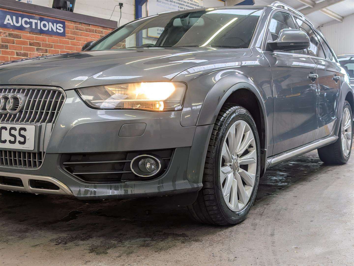 <p>2014 AUDI A4 ALLROAD TDI QUATTRO AUTO</p>