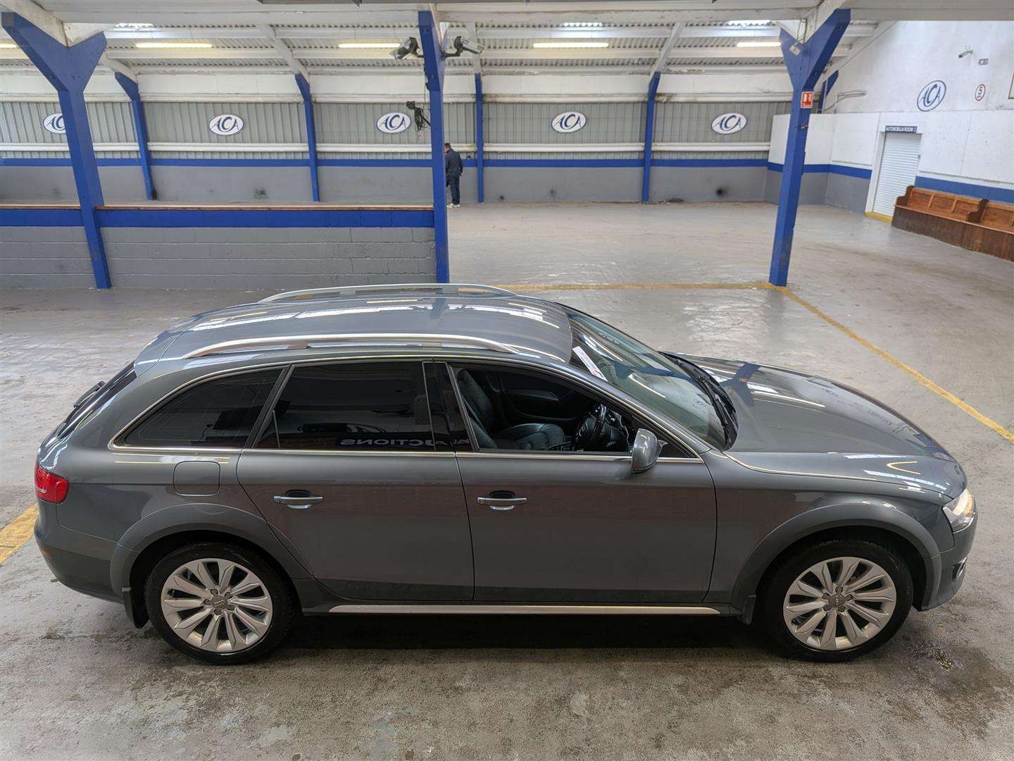 <p>2014 AUDI A4 ALLROAD TDI QUATTRO AUTO</p>